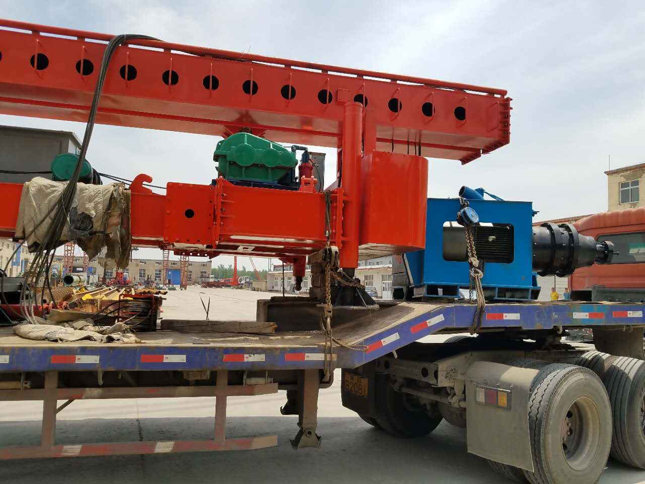 15米（mǐ）長螺旋鑽（zuàn）機